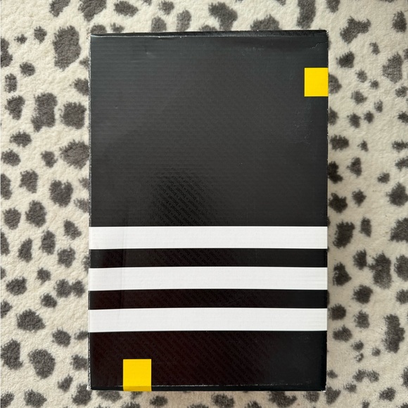 Men’s Adidas Marquee Boost Basketball Sneakers - Size 9.5 NWT - Picture 3 of 13